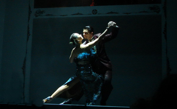 Cafe de los Angelitos Tango show Buenos Aires tango couple